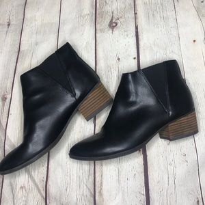Dr. Scholl’s ankle booties size 8